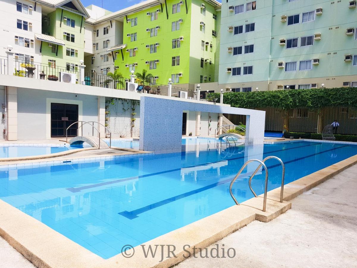 Queen Bed Suite- Japanese Style Muntinlupa City Exterior photo